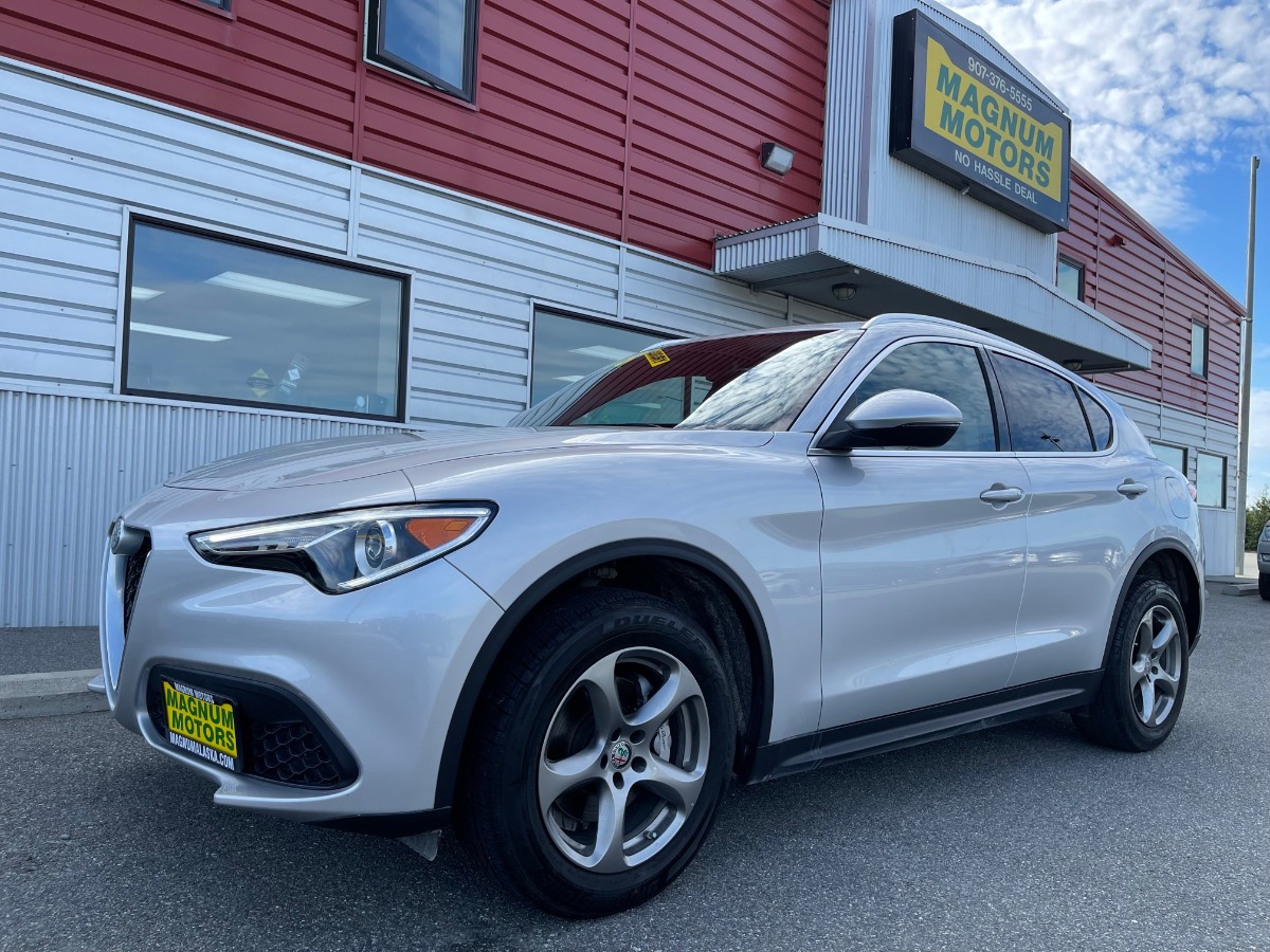 photo of 2018 Alfa Romeo Stelvio AWD