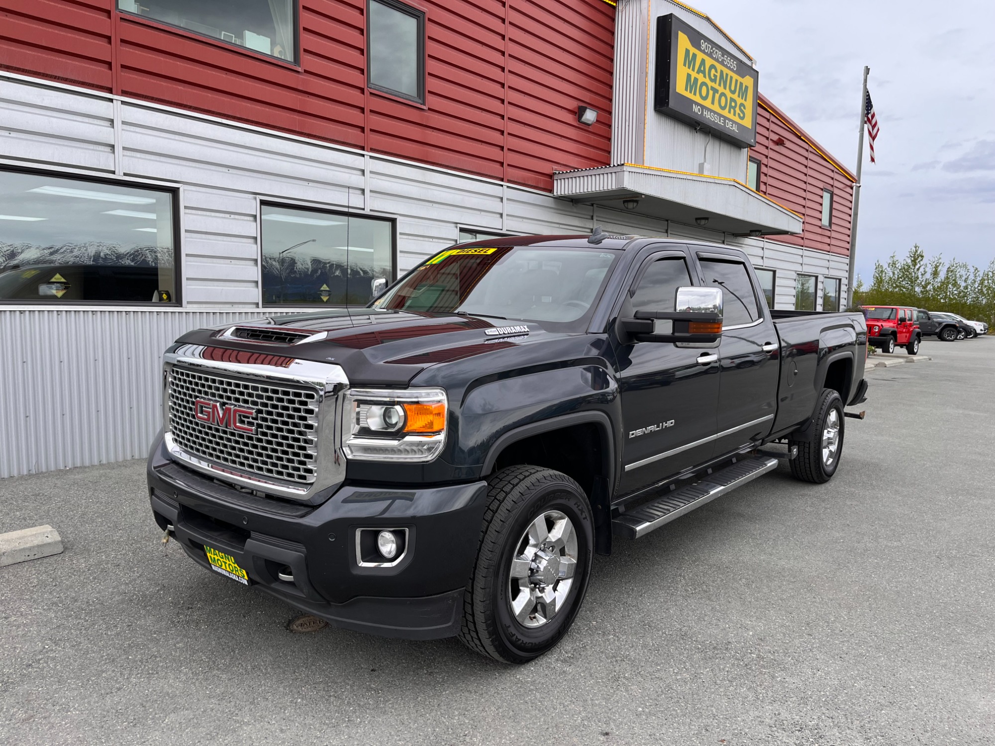 photo of 2017 GMC Sierra 3500HD Denali Crew Cab 4WD