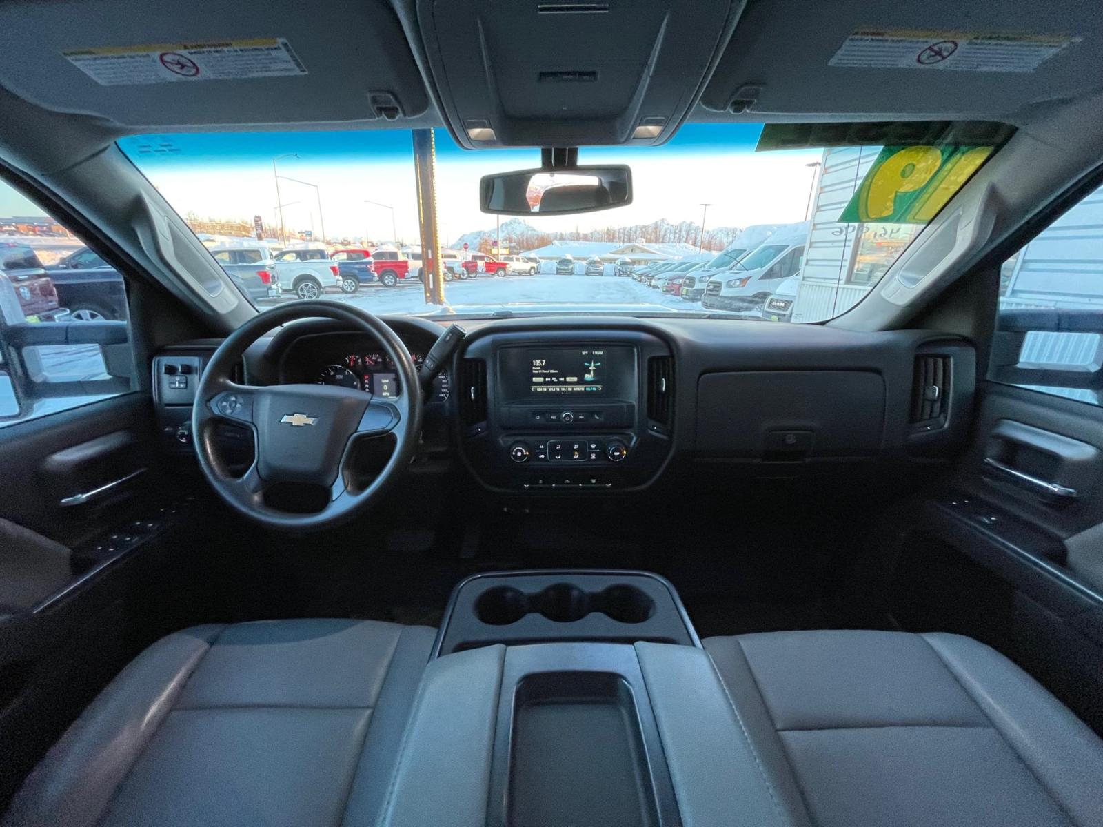 2019 White /Gray Chevrolet Silverado 3500HD Crew Cab 4WD (1GC4KVEY4KF) with an 6.6L V8 OHV 32V TURBO DIESEL engine, 6A transmission, located at 1960 Industrial Drive, Wasilla, 99654, (907) 376-5555, 61.573475, -149.400146 - Photo #10