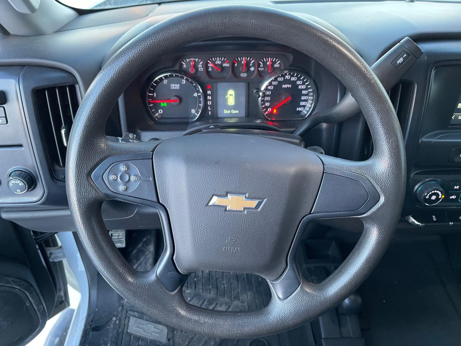 2019 White /Gray Chevrolet Silverado 3500HD Crew Cab 4WD (1GC4KVEY4KF) with an 6.6L V8 OHV 32V TURBO DIESEL engine, 6A transmission, located at 1960 Industrial Drive, Wasilla, 99654, (907) 376-5555, 61.573475, -149.400146 - Photo #13