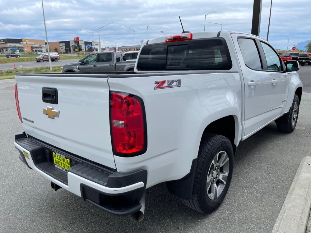 2018 White /Black Chevrolet Colorado Z71 Crew Cab 4WD (1GCPTDE16J1) with an 2.8L L4 DOHC 16V TURBO DIESEL engine, 6A transmission, located at 1960 Industrial Drive, Wasilla, 99654, (907) 376-5555, 61.573475, -149.400146 - Photo #4