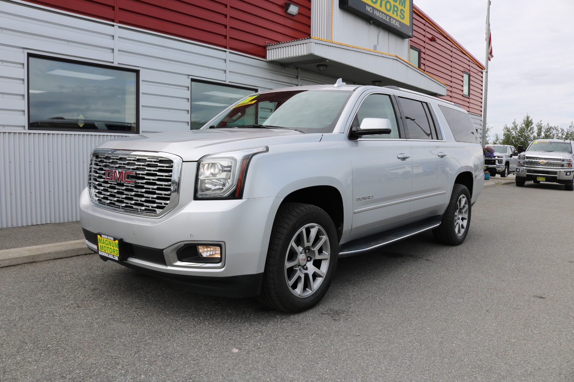 photo of 2020 GMC Yukon XL Denali 4WD