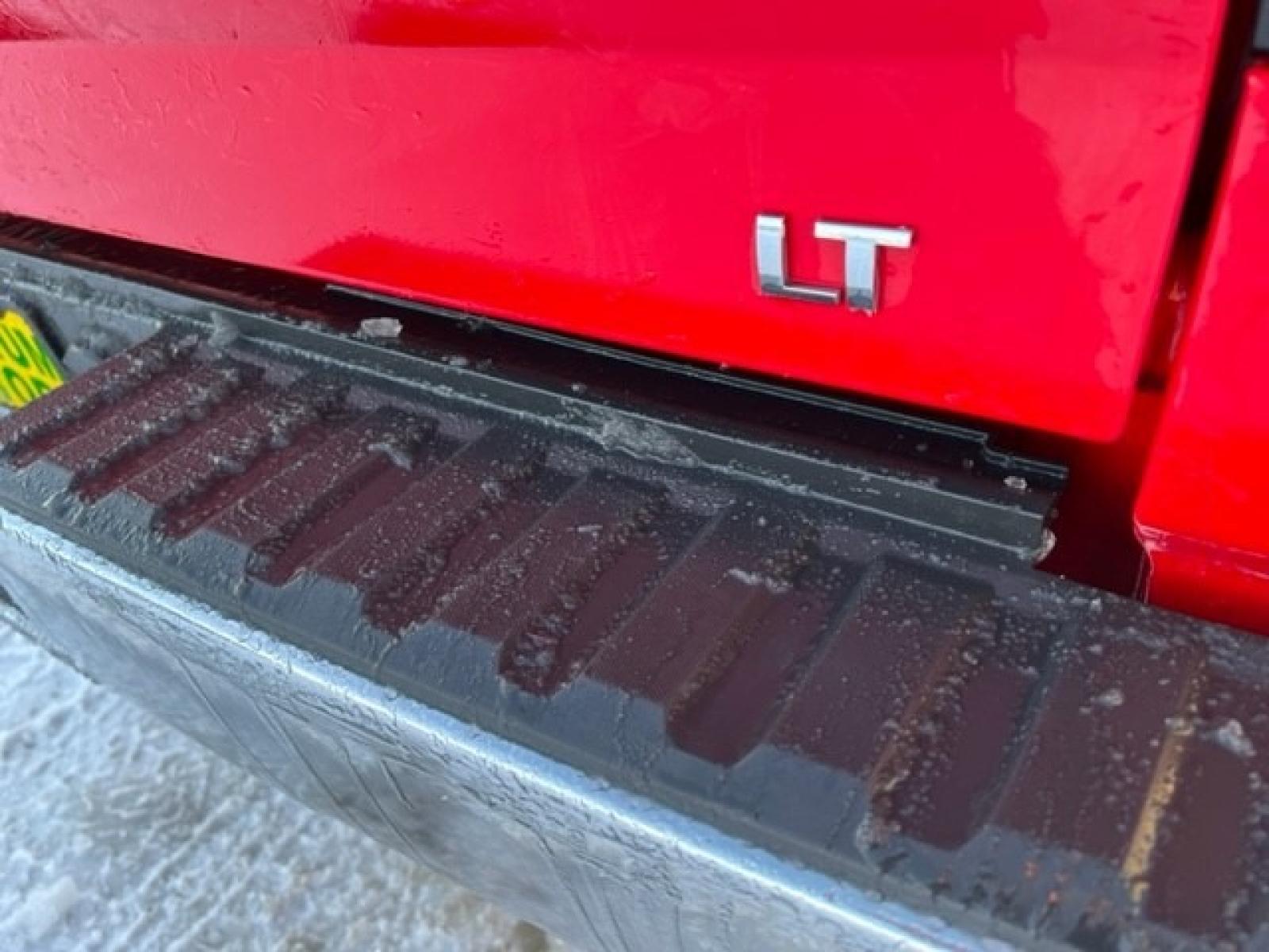 2018 Red Chevrolet Silverado 1500 LT Double Cab 4WD (1GCVKREC8JZ) with an 5.3L V8 OHV 16V engine, 6A transmission, located at 44152 Sterling Highway, Soldotna, 99669, (907) 262-5555, 60.484917, -151.062408 - Photo #4