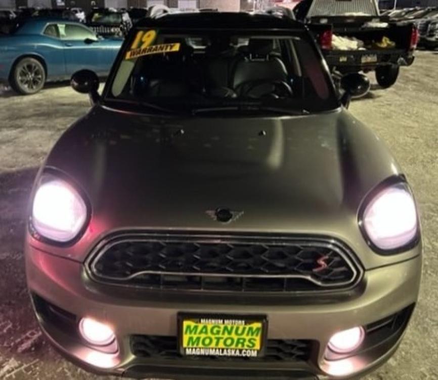 2019 Gray /BLACK Mini Countryman S ALL4 (WMZYT5C5XK3) with an 1.6L L4 DOHC 16V TURBO engine, AUTO transmission, located at 44152 Sterling Highway, Soldotna, 99669, (907) 262-5555, 60.484917, -151.062408 - Photo #3