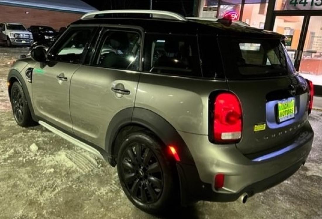 2019 Gray /BLACK Mini Countryman S ALL4 (WMZYT5C5XK3) with an 1.6L L4 DOHC 16V TURBO engine, AUTO transmission, located at 44152 Sterling Highway, Soldotna, 99669, (907) 262-5555, 60.484917, -151.062408 - Photo #8