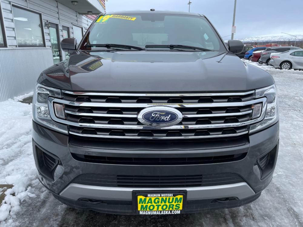 2019 Gray /Gray Ford Expedition MAX XLT 4WD (1FMJK1JT6KE) with an 3.5L V6 DOHC 24V FFV engine, 6A transmission, located at 1960 Industrial Drive, Wasilla, 99654, (907) 376-5555, 61.573475, -149.400146 - Photo #7