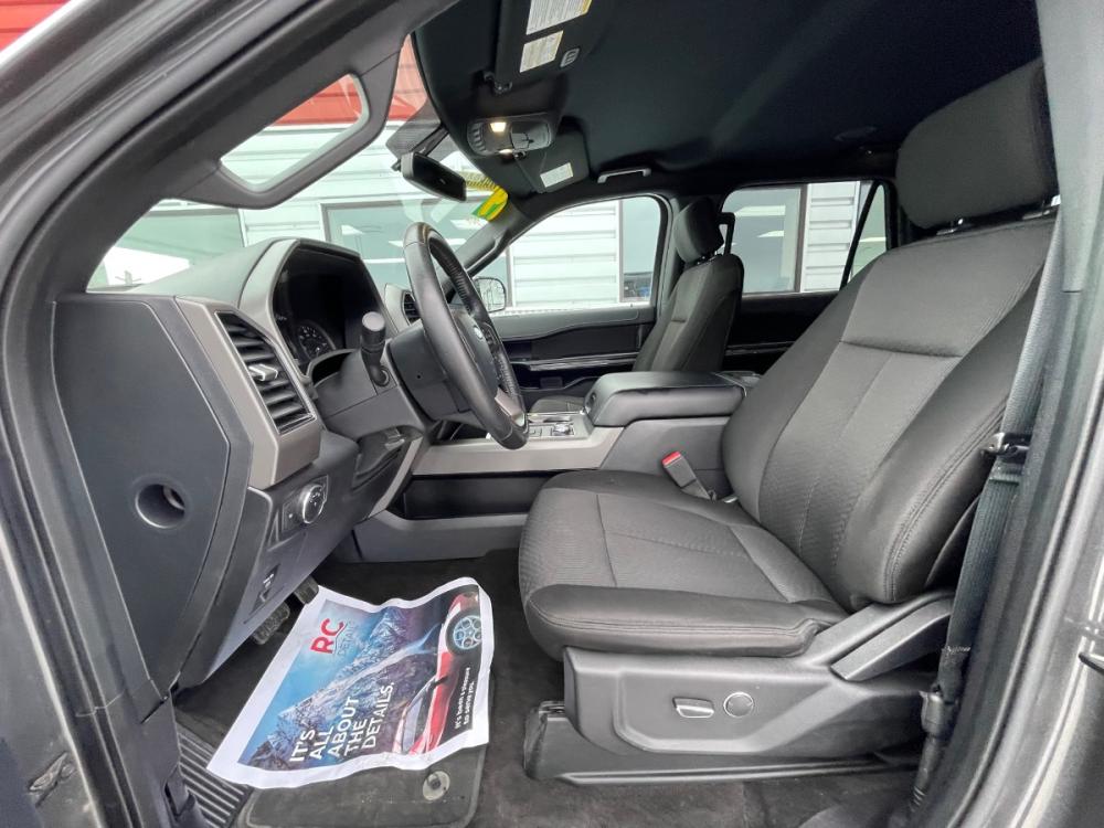 2019 Gray /Gray Ford Expedition MAX XLT 4WD (1FMJK1JT6KE) with an 3.5L V6 DOHC 24V FFV engine, 6A transmission, located at 1960 Industrial Drive, Wasilla, 99654, (907) 376-5555, 61.573475, -149.400146 - Photo #8