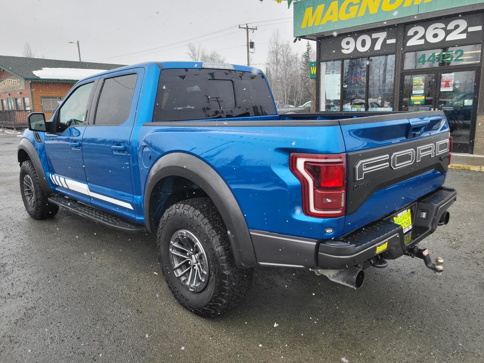 2019 Blue /Black Ford F-150 Raptor SuperCrew 4WD (1FTFW1RG7KF) with an 3.5 V6 engine, 6A transmission, located at 44152 Sterling Highway, Soldotna, 99669, (907) 262-5555, 60.484917, -151.062408 - Photo #4