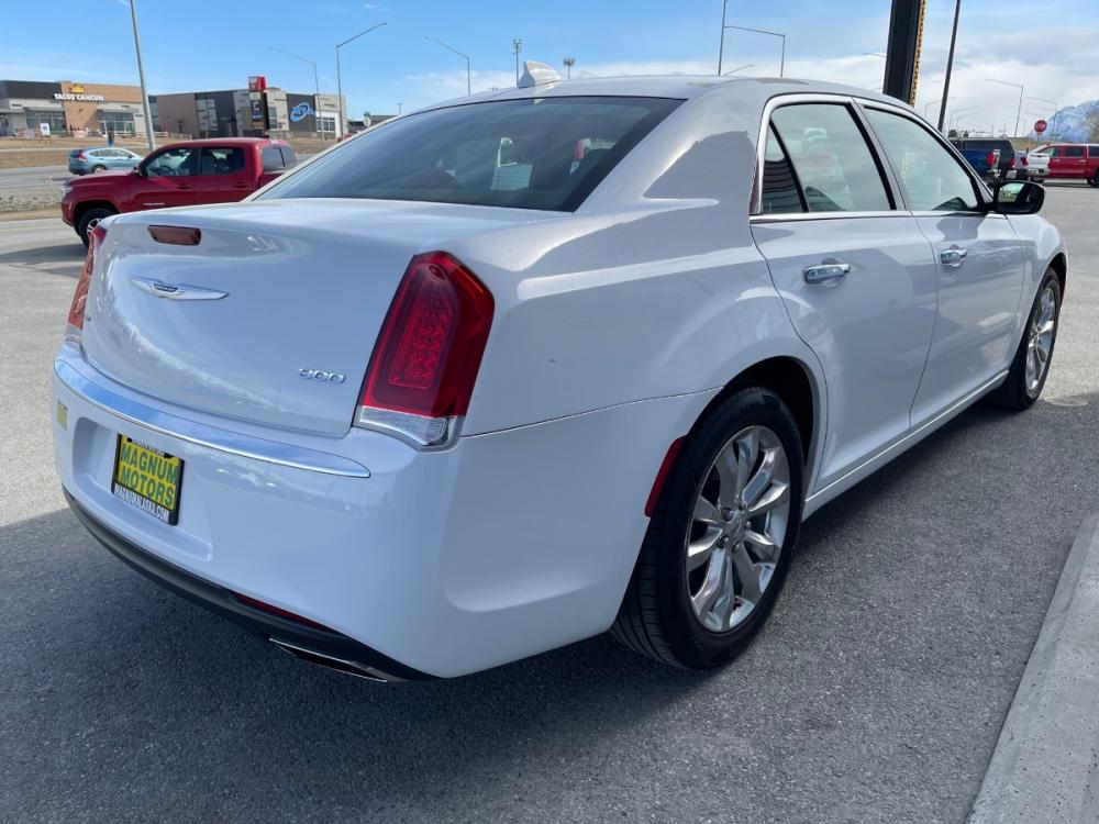 2019 White /Black Chrysler 300 Limited AWD (2C3CCAKG3KH) with an 3.6L V6 SOHC 24V engine, 8A transmission, located at 1960 Industrial Drive, Wasilla, 99654, (907) 376-5555, 61.573475, -149.400146 - Photo #5