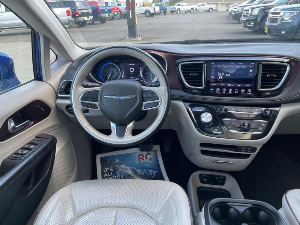 2020 Blue /white Chrysler Pacifica Limited (2C4RC1GGXLR) with an 3.6L V6 DOHC 24V engine, 9A transmission, located at 44152 Sterling Highway, Soldotna, 99669, (907) 262-5555, 60.484917, -151.062408 - Photo #15
