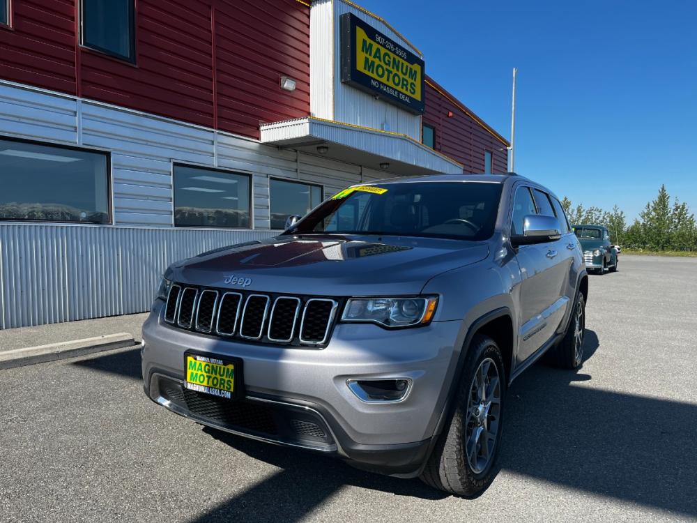 2019 Silver Jeep Grand Cherokee Limited 4WD (1C4RJFBG1KC) with an 3.6L V6 DOHC 24V engine, 8A transmission, located at 44152 Sterling Highway, Soldotna, 99669, (907) 262-5555, 60.484917, -151.062408 - Photo #0