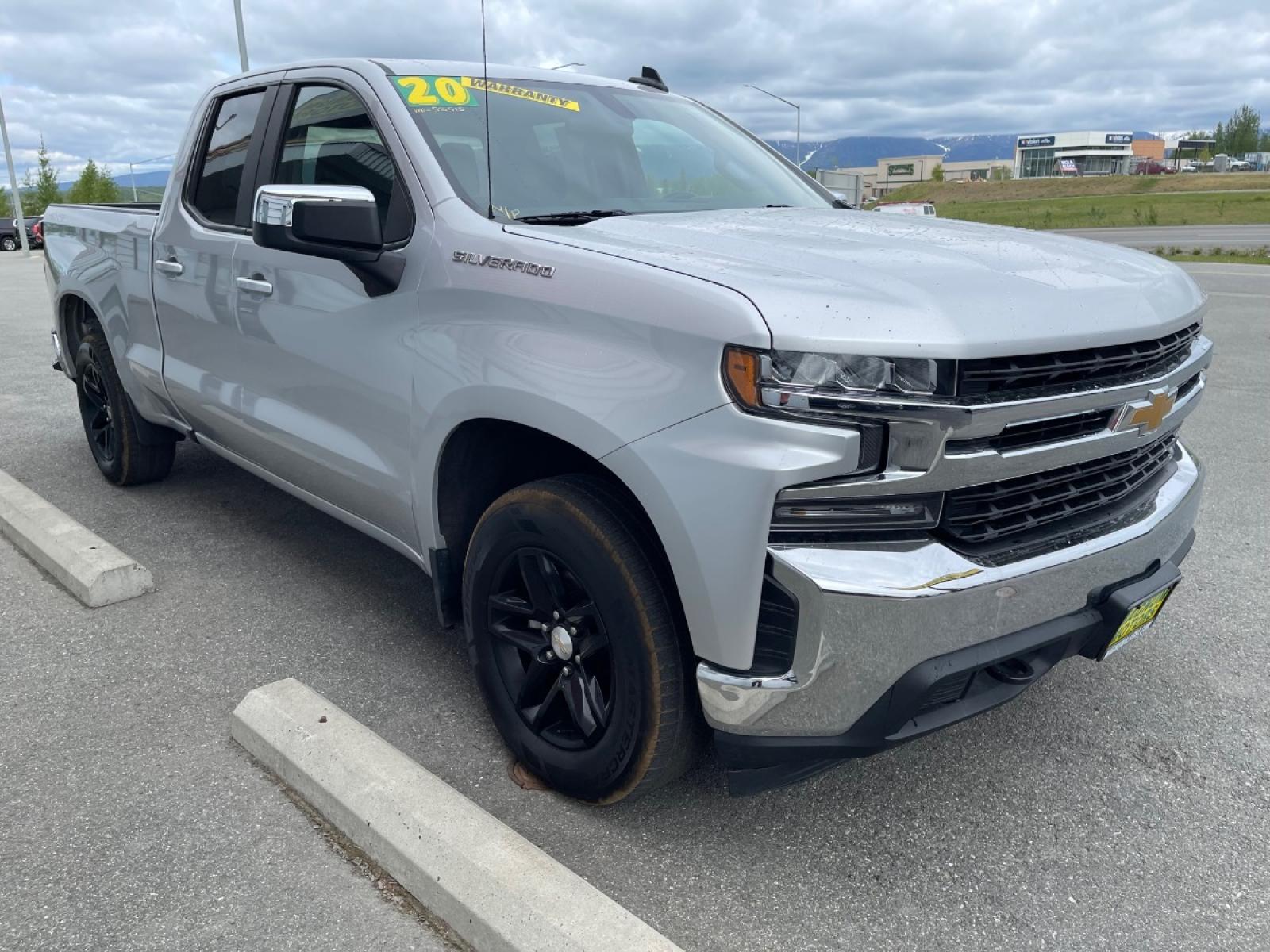 2020 Silver /Black Chevrolet Silverado 1500 LT Double Cab 4WD (1GCRYDED8LZ) with an 5.3L V8 OHV 16V engine, 6A transmission, located at 44152 Sterling Highway, Soldotna, 99669, (907) 262-5555, 60.484917, -151.062408 - Photo #6
