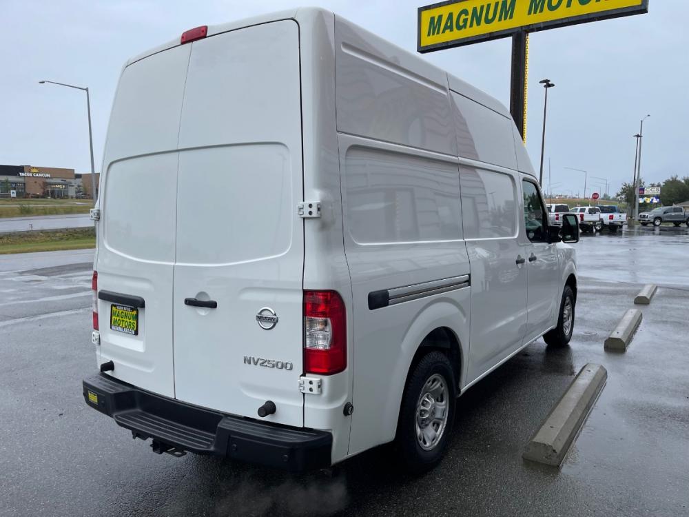 2019 White /Gray Nissan NV Cargo 2500 HD SV V8 High Roof (1N6AF0LY0KN) with an 5.6L V8 DOHC 32V engine, 5A transmission, located at 1960 Industrial Drive, Wasilla, 99654, (907) 376-5555, 61.573475, -149.400146 - Photo #4