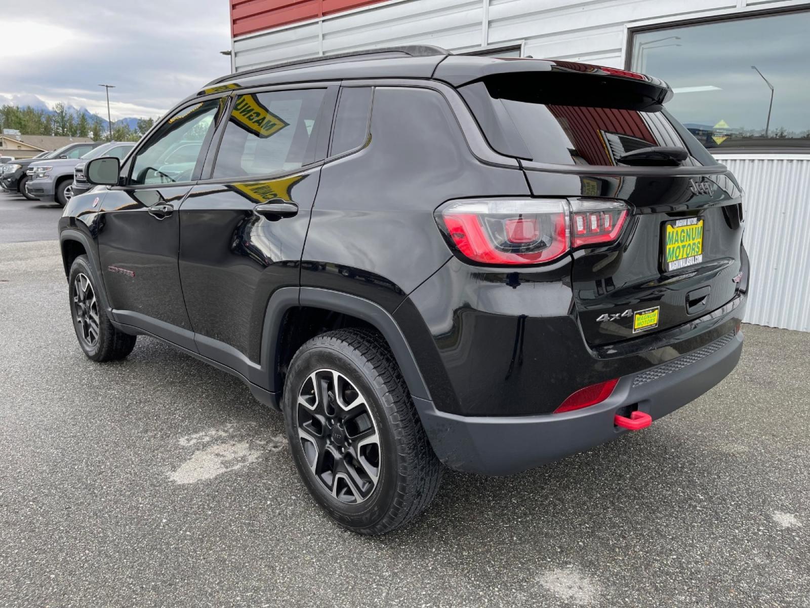 2020 Black /Black Jeep Compass Trailhawk 4WD (3C4NJDDB5LT) with an 2.4L L4 DOHC 16V engine, 9A transmission, located at 44152 Sterling Highway, Soldotna, 99669, (907) 262-5555, 60.484917, -151.062408 - Photo #3
