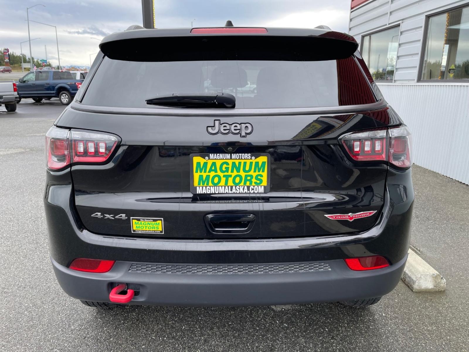2020 Black /Black Jeep Compass Trailhawk 4WD (3C4NJDDB5LT) with an 2.4L L4 DOHC 16V engine, 9A transmission, located at 44152 Sterling Highway, Soldotna, 99669, (907) 262-5555, 60.484917, -151.062408 - Photo #4