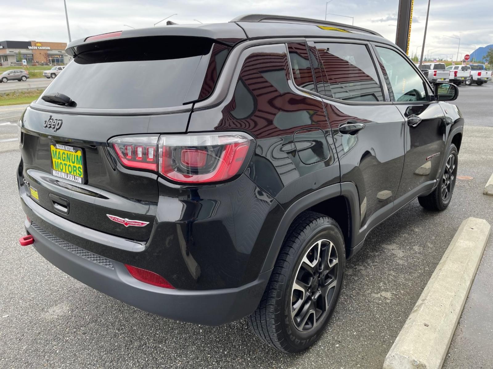 2020 Black /Black Jeep Compass Trailhawk 4WD (3C4NJDDB5LT) with an 2.4L L4 DOHC 16V engine, 9A transmission, located at 44152 Sterling Highway, Soldotna, 99669, (907) 262-5555, 60.484917, -151.062408 - Photo #5