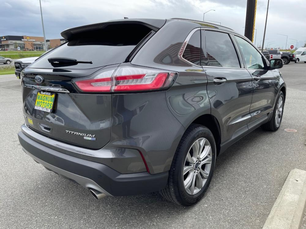 2019 Gray /Black Ford Edge Titanium AWD (2FMPK4K96KB) with an 2.0L L4 DOHC 16V engine, 6A transmission, located at 44152 Sterling Highway, Soldotna, 99669, (907) 262-5555, 60.484917, -151.062408 - Photo #4