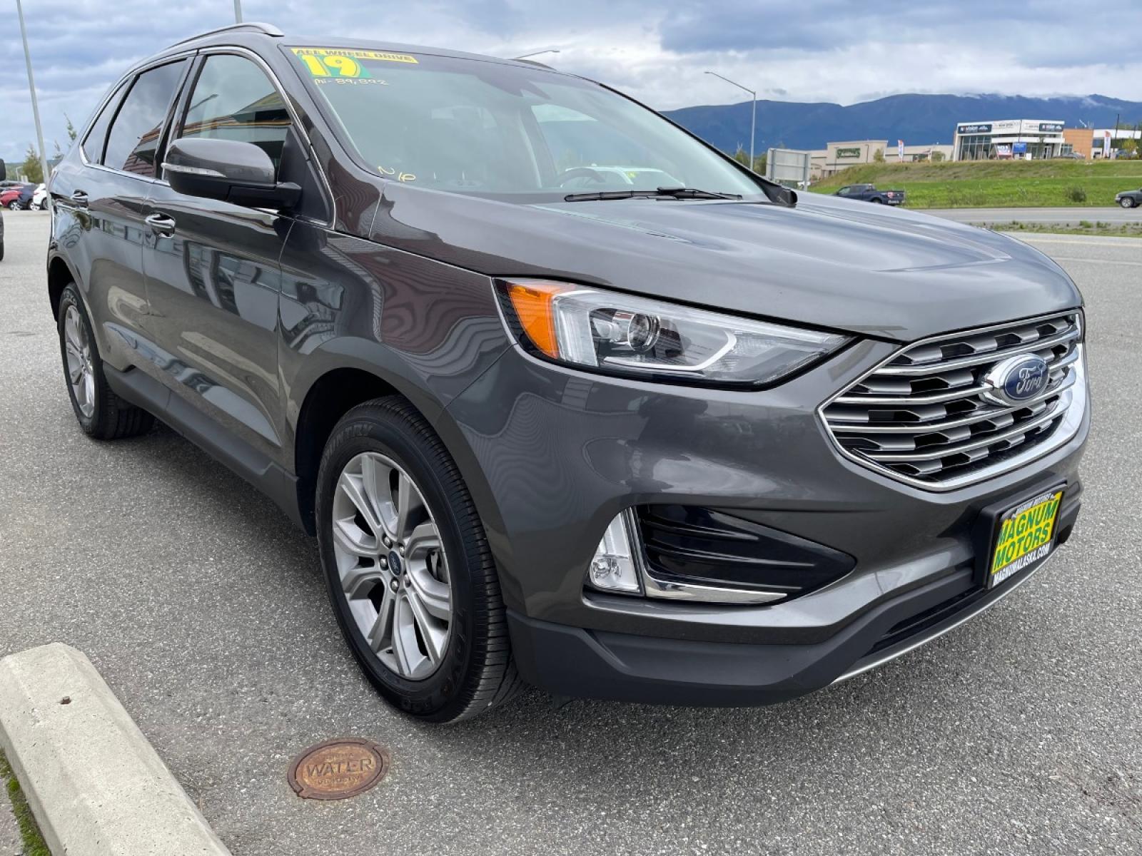 2019 Gray /Black Ford Edge Titanium AWD (2FMPK4K96KB) with an 2.0L L4 DOHC 16V engine, 6A transmission, located at 44152 Sterling Highway, Soldotna, 99669, (907) 262-5555, 60.484917, -151.062408 - Photo #5