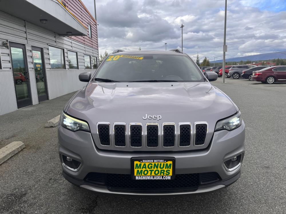 2020 Jeep Cherokee Limited 4WD (1C4PJMDXXLD) with an 3.2L V6 DOHC 24V engine, 9A transmission, located at 1960 Industrial Drive, Wasilla, 99654, (907) 376-5555, 61.573475, -149.400146 - Photo #6