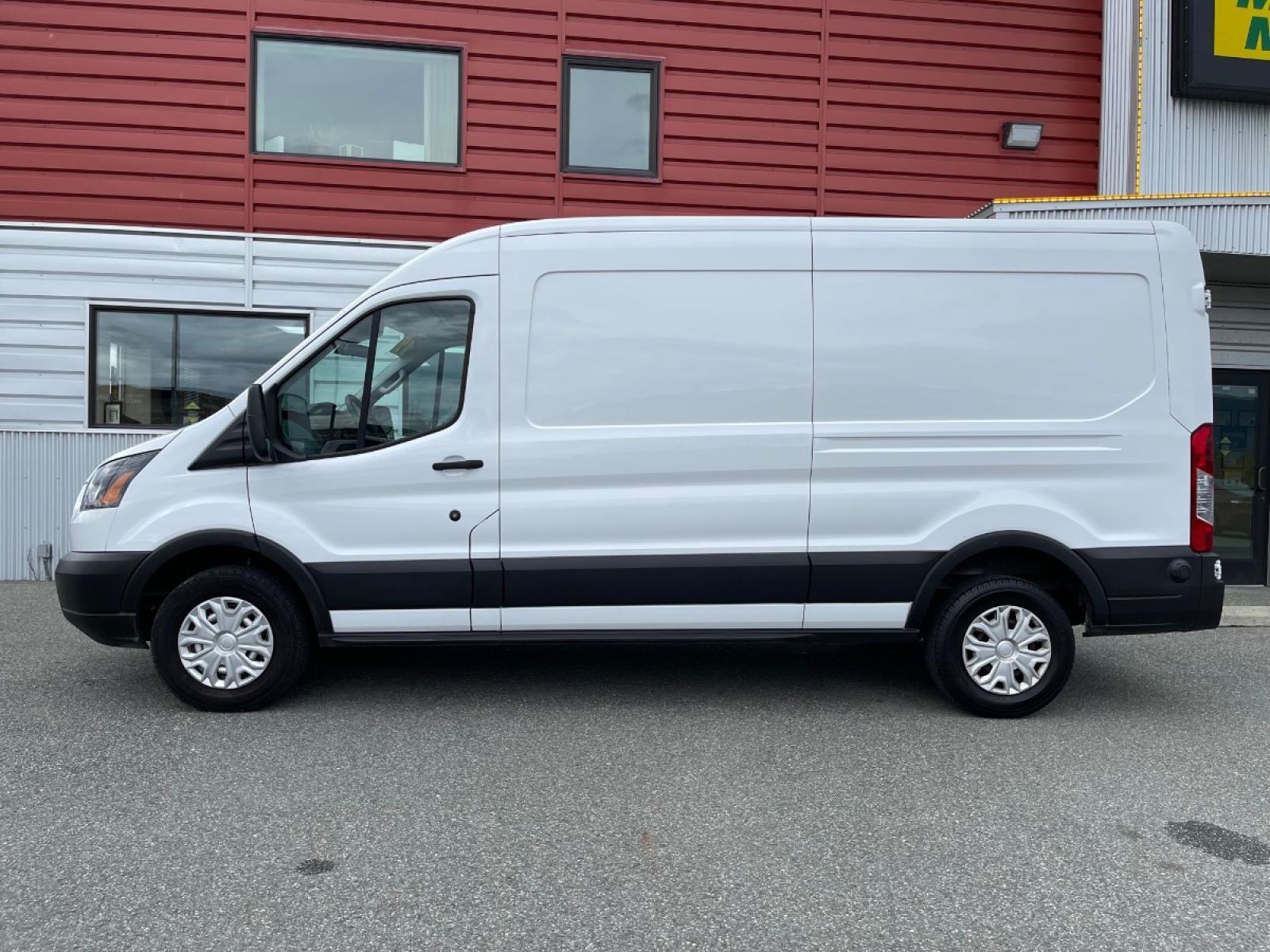 2019 White /Black Ford Transit 250 Van Med. Roof w/Sliding Pass. 148-in. WB (1FTYR2CM2KK) with an 3.7L V6 DOHC 24V engine, 6A transmission, located at 1960 Industrial Drive, Wasilla, 99654, (907) 376-5555, 61.573475, -149.400146 - Photo #1