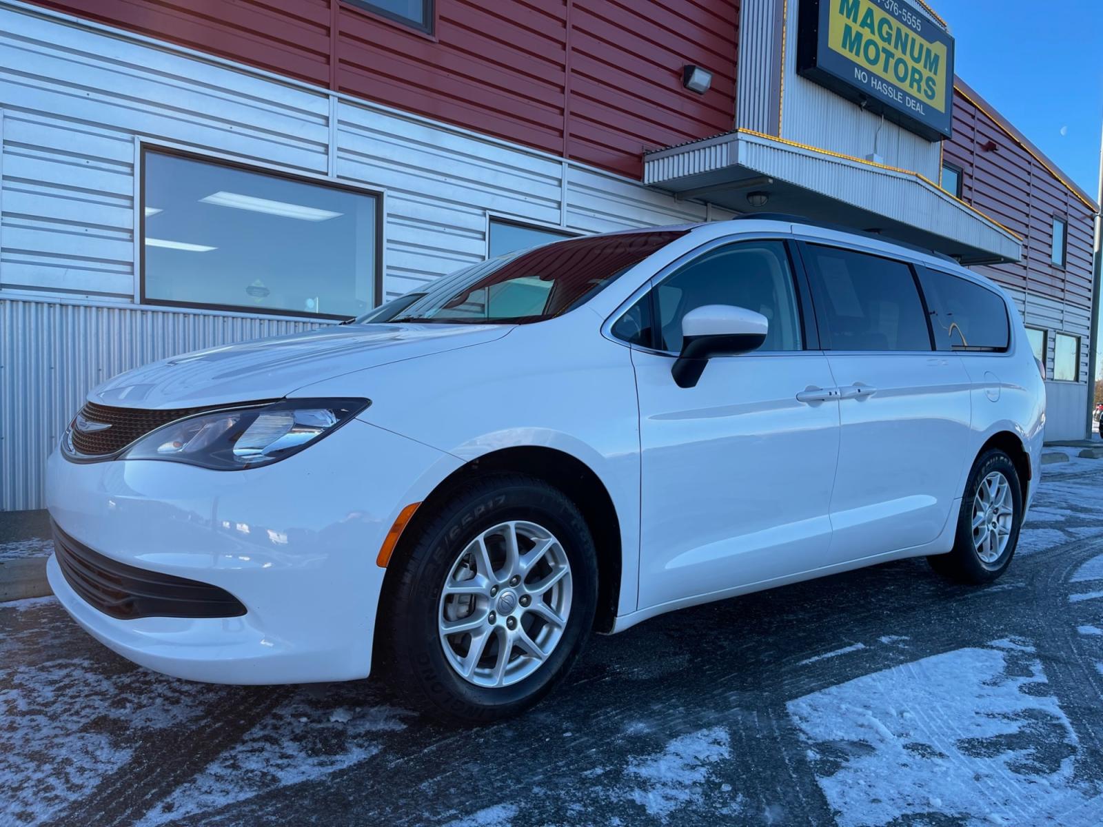 2020 White /Black Chrysler Voyager LXI (2C4RC1DG2LR) with an 3.6L V6 DOHC 24V engine, 9A transmission, located at 1960 Industrial Drive, Wasilla, 99654, (907) 376-5555, 61.573475, -149.400146 - Photo #0