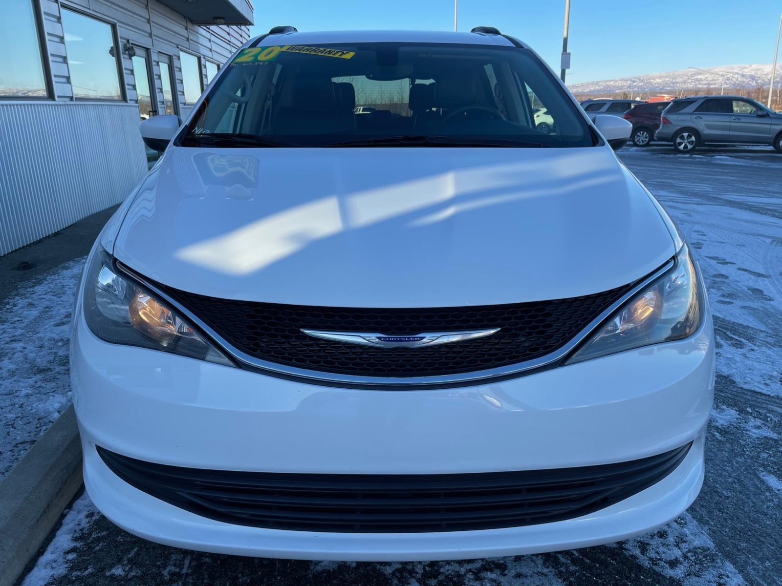 2020 White /Black Chrysler Voyager LXI (2C4RC1DG2LR) with an 3.6L V6 DOHC 24V engine, 9A transmission, located at 1960 Industrial Drive, Wasilla, 99654, (907) 376-5555, 61.573475, -149.400146 - Photo #7