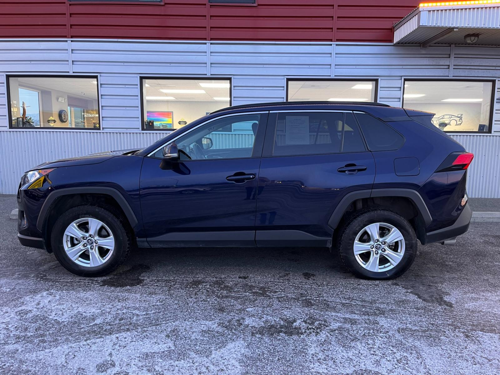 2019 Blue Toyota RAV4 XLE AWD (2T3P1RFV2KW) with an 2.5L L4 DOHC 16V engine, 8A transmission, located at 1960 Industrial Drive, Wasilla, 99654, (907) 376-5555, 61.573475, -149.400146 - Photo #1