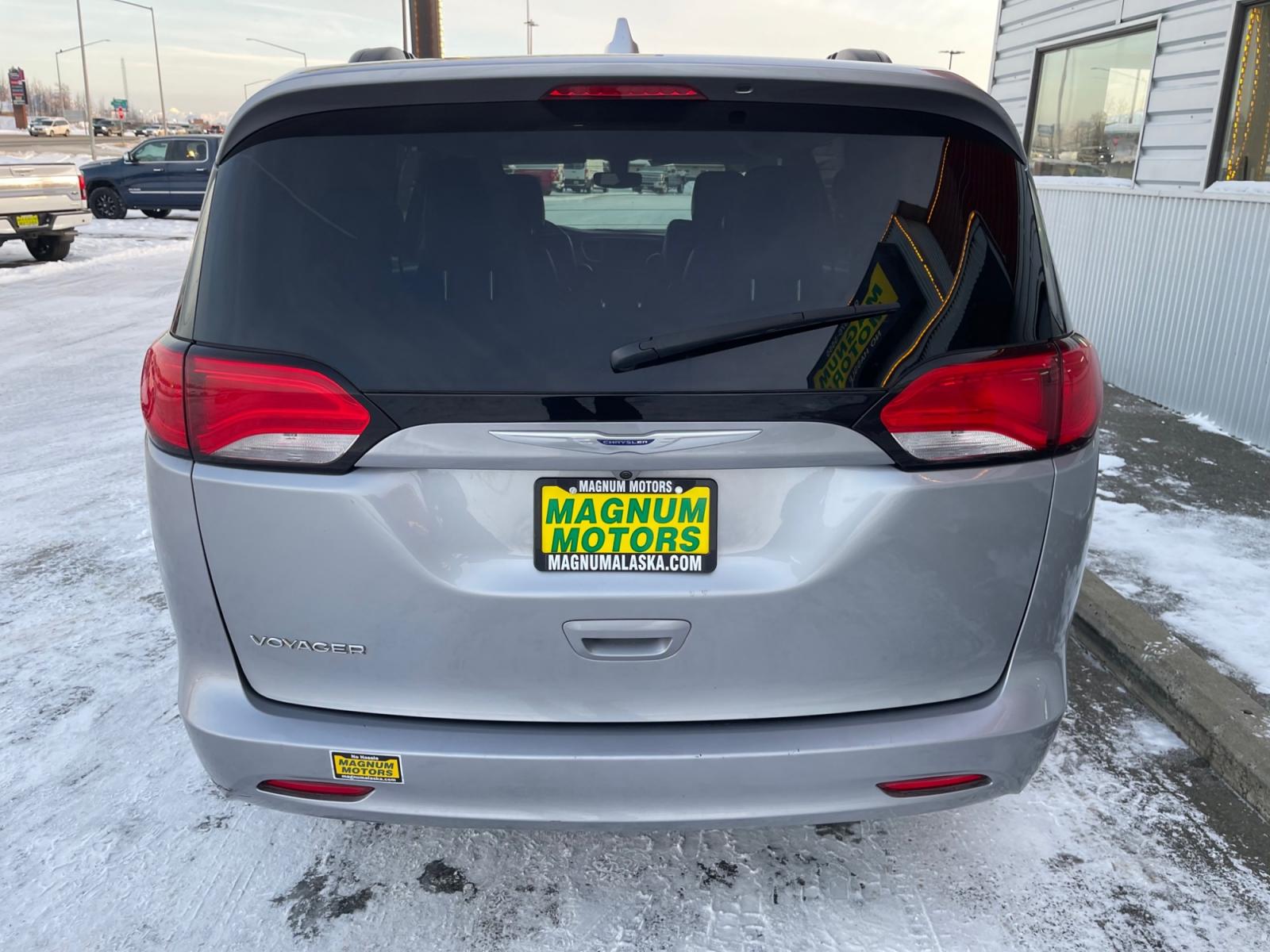 2020 Silver /Black Chrysler Voyager LXI (2C4RC1DG4LR) with an 3.6L V6 DOHC 24V engine, 9A transmission, located at 1960 Industrial Drive, Wasilla, 99654, (907) 376-5555, 61.573475, -149.400146 - Photo #4