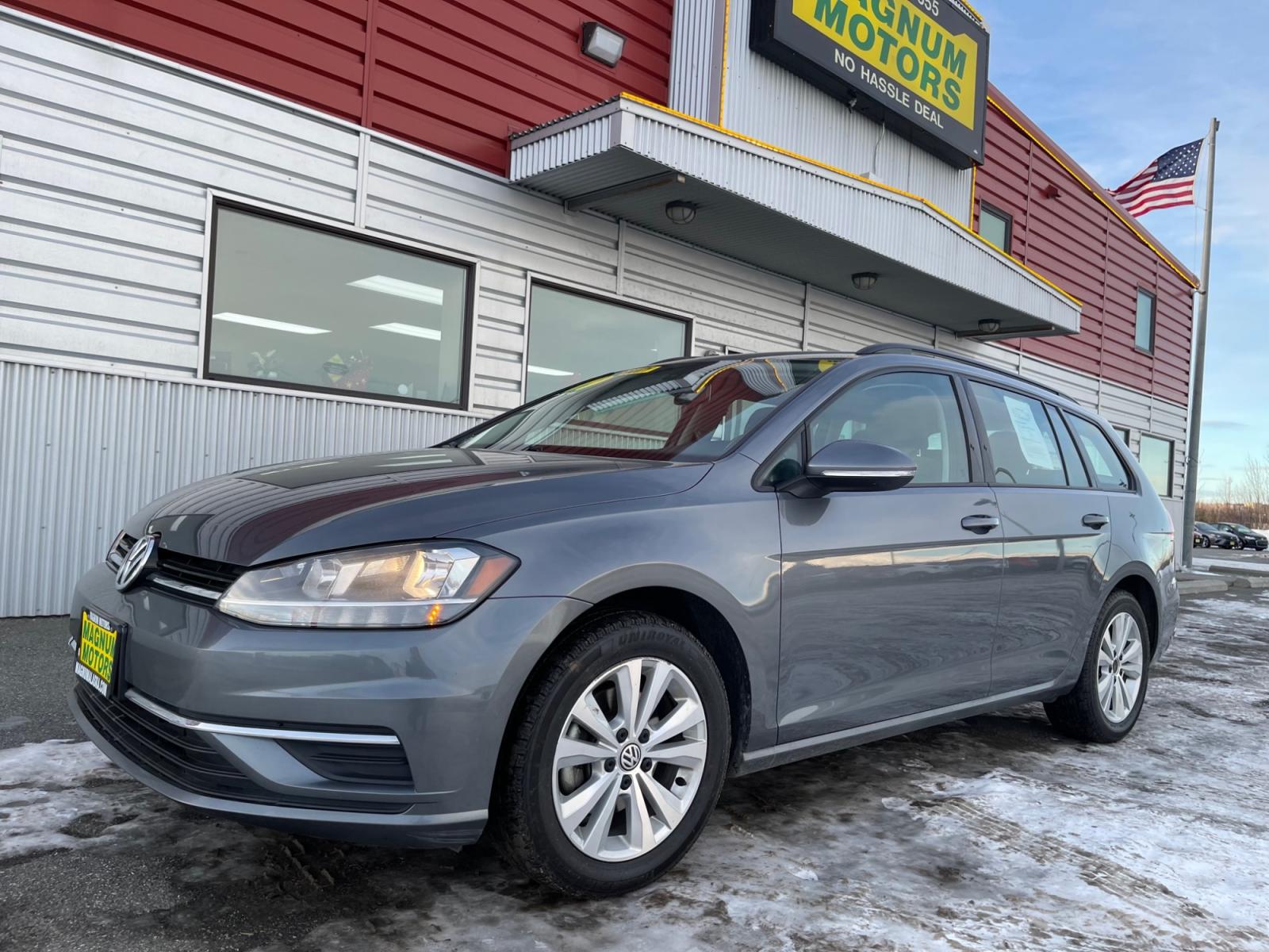 2019 Gray /Black Volkswagen Golf SportWagen 1.4T S 4Motion 6A (3VW117AU9KM) with an 1.8L L4 DOHC 16V engine, 6A transmission, located at 44152 Sterling Highway, Soldotna, 99669, (907) 262-5555, 60.484917, -151.062408 - Photo #0
