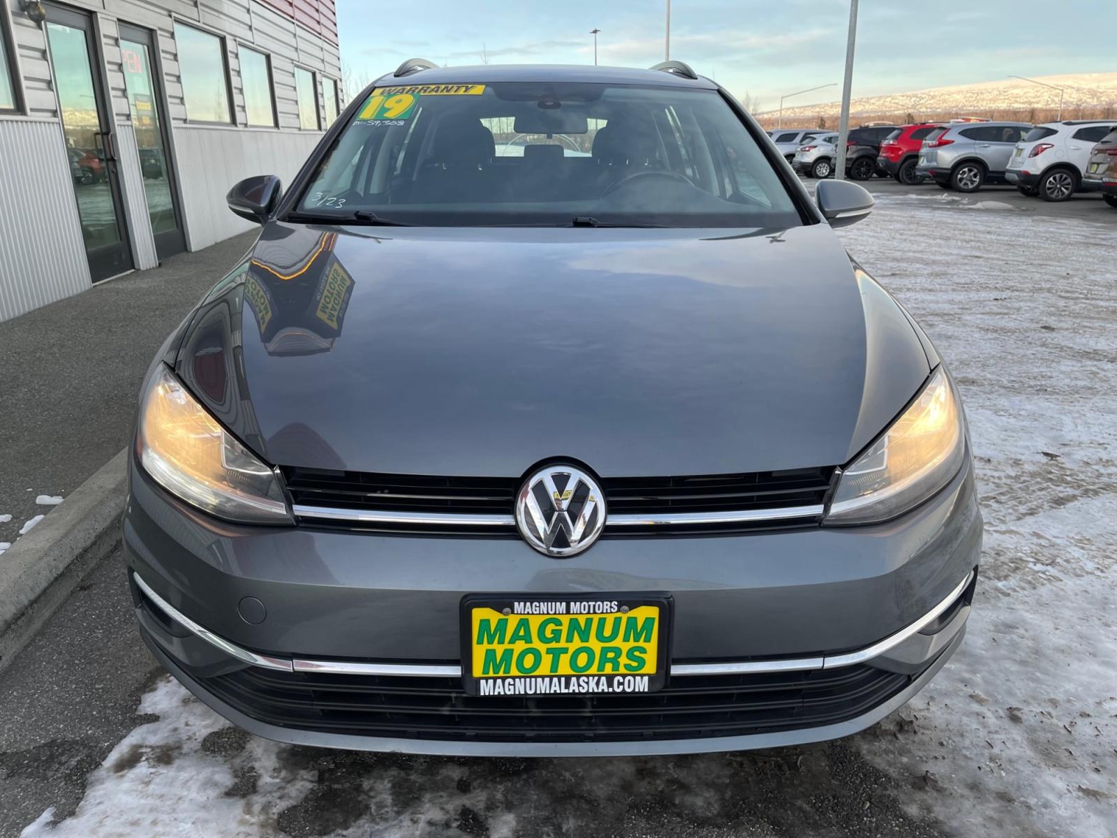 2019 Gray /Black Volkswagen Golf SportWagen 1.4T S 4Motion 6A (3VW117AU9KM) with an 1.8L L4 DOHC 16V engine, 6A transmission, located at 1960 Industrial Drive, Wasilla, 99654, (907) 376-5555, 61.573475, -149.400146 - Photo #7