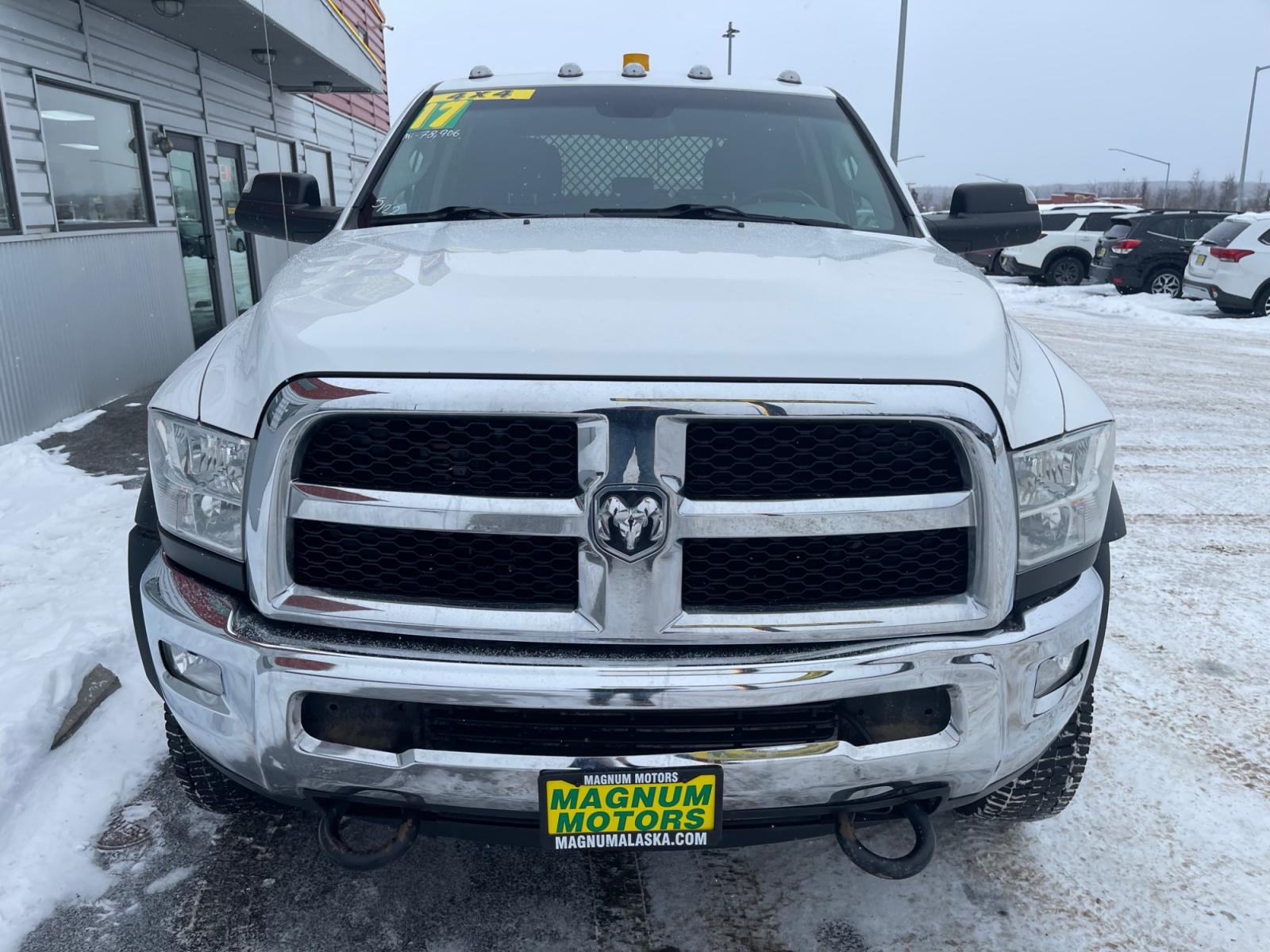 2017 White /Gray RAM 5500 Crew Cab LWB 4WD DRW (3C7WRNFJ5HG) with an 6.4L V8 OHV 16V engine, Automatic transmission, located at 44152 Sterling Highway, Soldotna, 99669, (907) 262-5555, 60.484917, -151.062408 - Photo #6