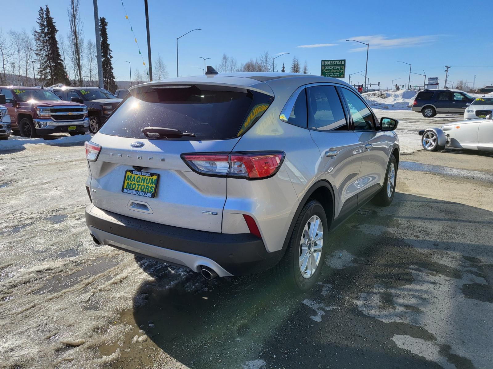 2020 Silver Ford Escape SE AWD (1FMCU9G68LU) with an 1.5L L3 engine, 6A transmission, located at 44152 Sterling Highway, Soldotna, 99669, (907) 262-5555, 60.484917, -151.062408 - Photo #6