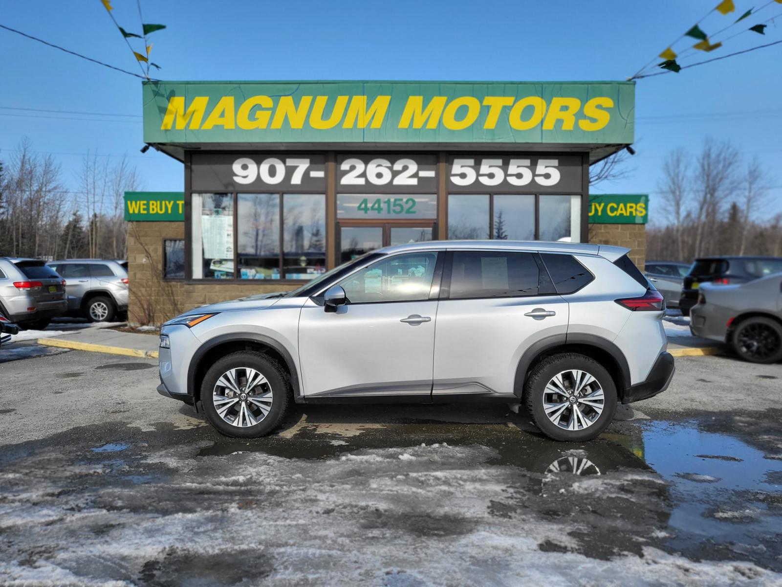 2021 Nissan Rogue SV AWD (5N1AT3BB0MC) with an 2.5L L4 DOHC 16V engine, CVT transmission, located at 44152 Sterling Highway, Soldotna, 99669, (907) 262-5555, 60.484917, -151.062408 - Photo #3