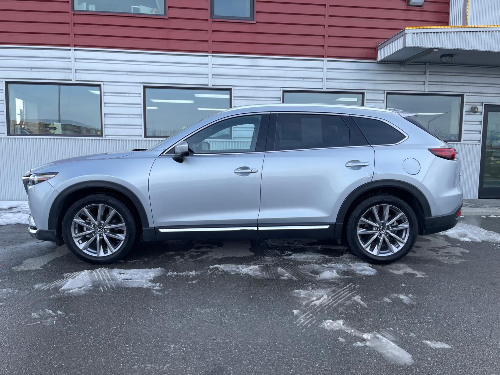 2021 Silver /Black Mazda CX-9 Grand Touring AWD (JM3TCBDY9M0) with an 2.5L L4 DOHC 16V engine, 6A transmission, located at 1960 Industrial Drive, Wasilla, 99654, (907) 376-5555, 61.573475, -149.400146 - Photo #2