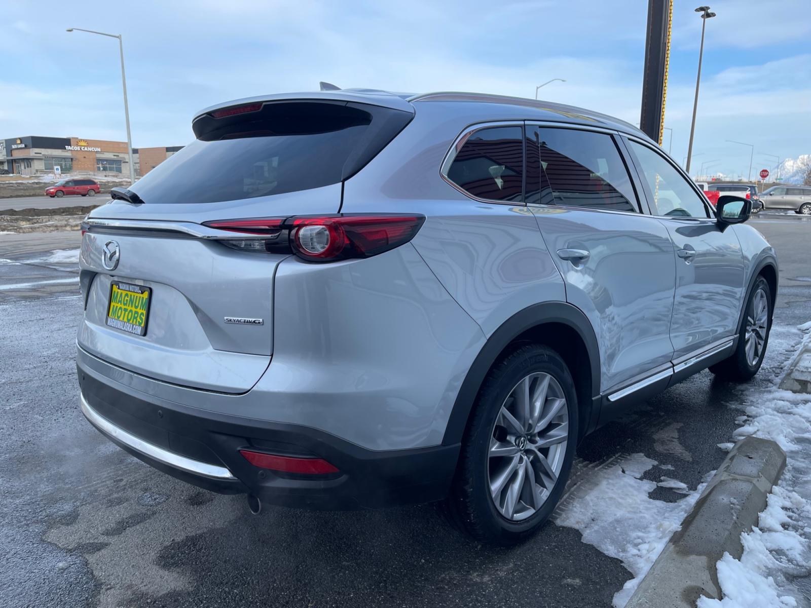 2021 Silver /Black Mazda CX-9 Grand Touring AWD (JM3TCBDY9M0) with an 2.5L L4 DOHC 16V engine, 6A transmission, located at 1960 Industrial Drive, Wasilla, 99654, (907) 376-5555, 61.573475, -149.400146 - Photo #5