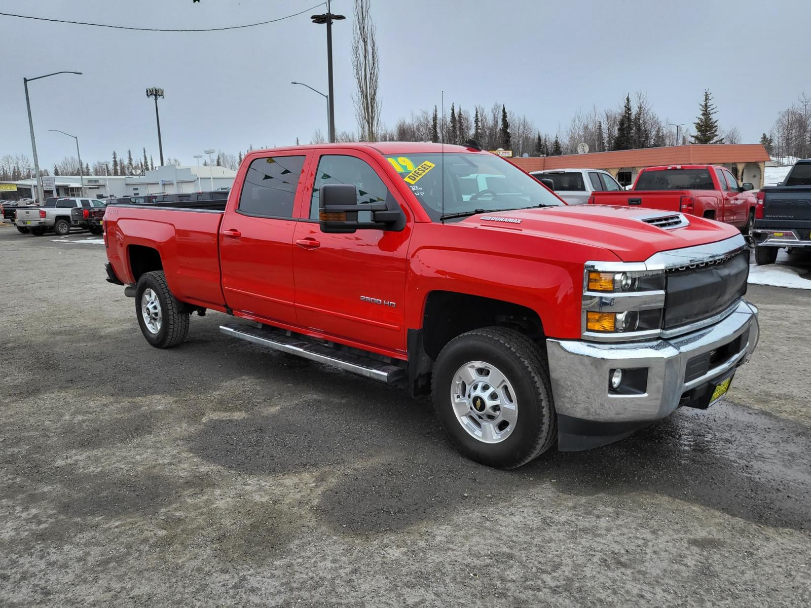 2019 Red /GRAY Chevrolet Silverado 2500HD LT 4WD (1GC1KSEY1KF) with an 6.6L V8 OHV 16V DIESEL engine, 6A transmission, located at 44152 Sterling Highway, Soldotna, 99669, (907) 262-5555, 60.484917, -151.062408 - Photo #7