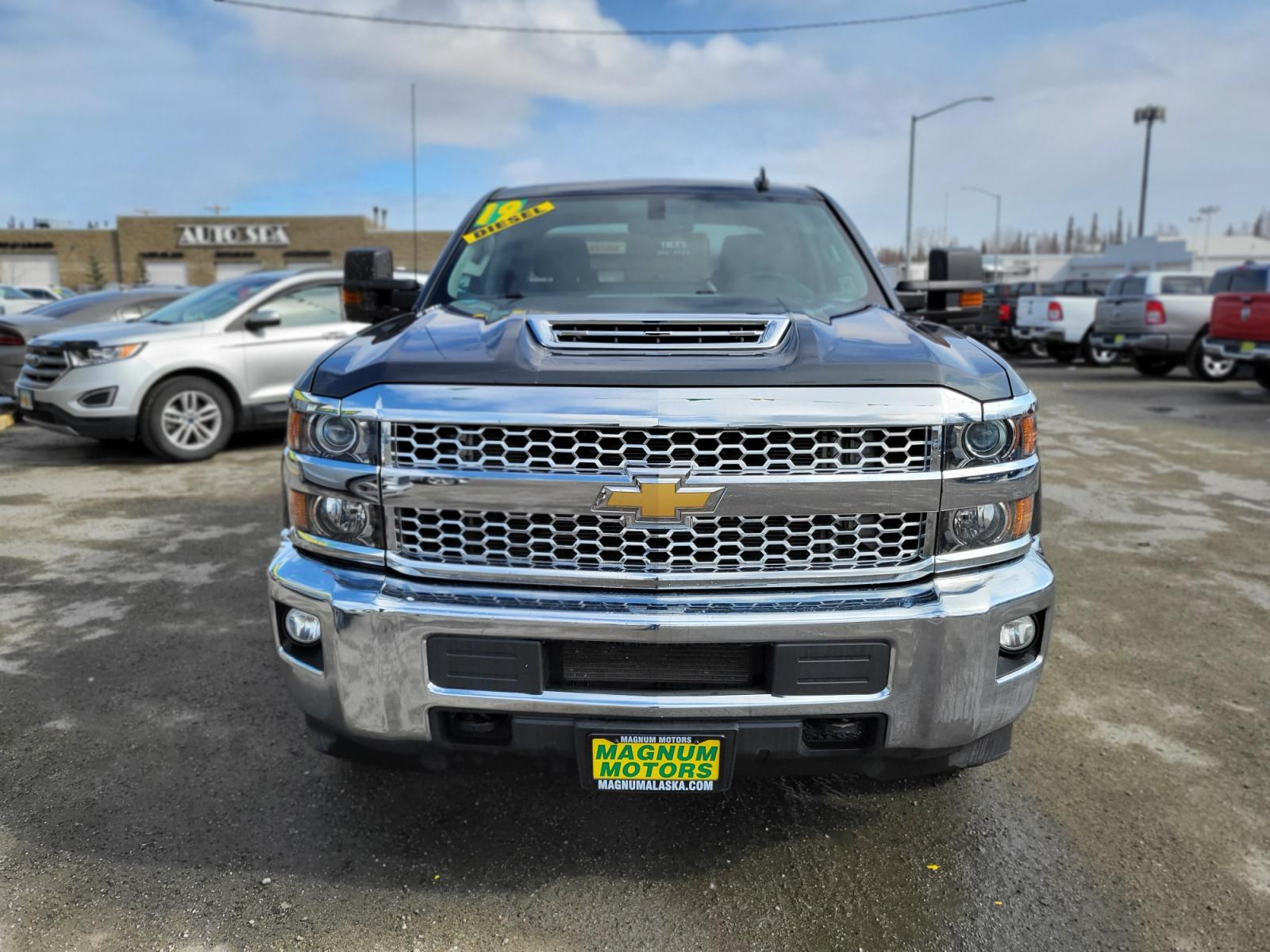 2019 GRAY /GRAY Chevrolet Silverado 2500HD LT (1GC1KSEY6KF) with an 6.6L V8 OHV 16V DIESEL engine, 6A transmission, located at 44152 Sterling Highway, Soldotna, 99669, (907) 262-5555, 60.484917, -151.062408 - Photo #0