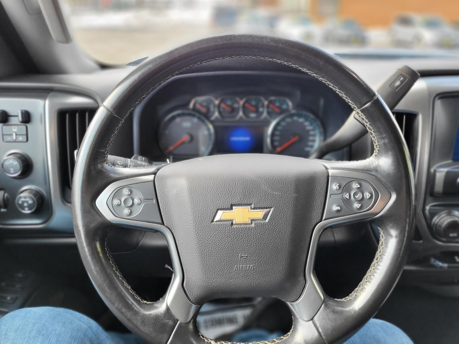 2019 GRAY /GRAY Chevrolet Silverado 2500HD LT (1GC1KSEY6KF) with an 6.6L V8 OHV 16V DIESEL engine, 6A transmission, located at 44152 Sterling Highway, Soldotna, 99669, (907) 262-5555, 60.484917, -151.062408 - Photo #9