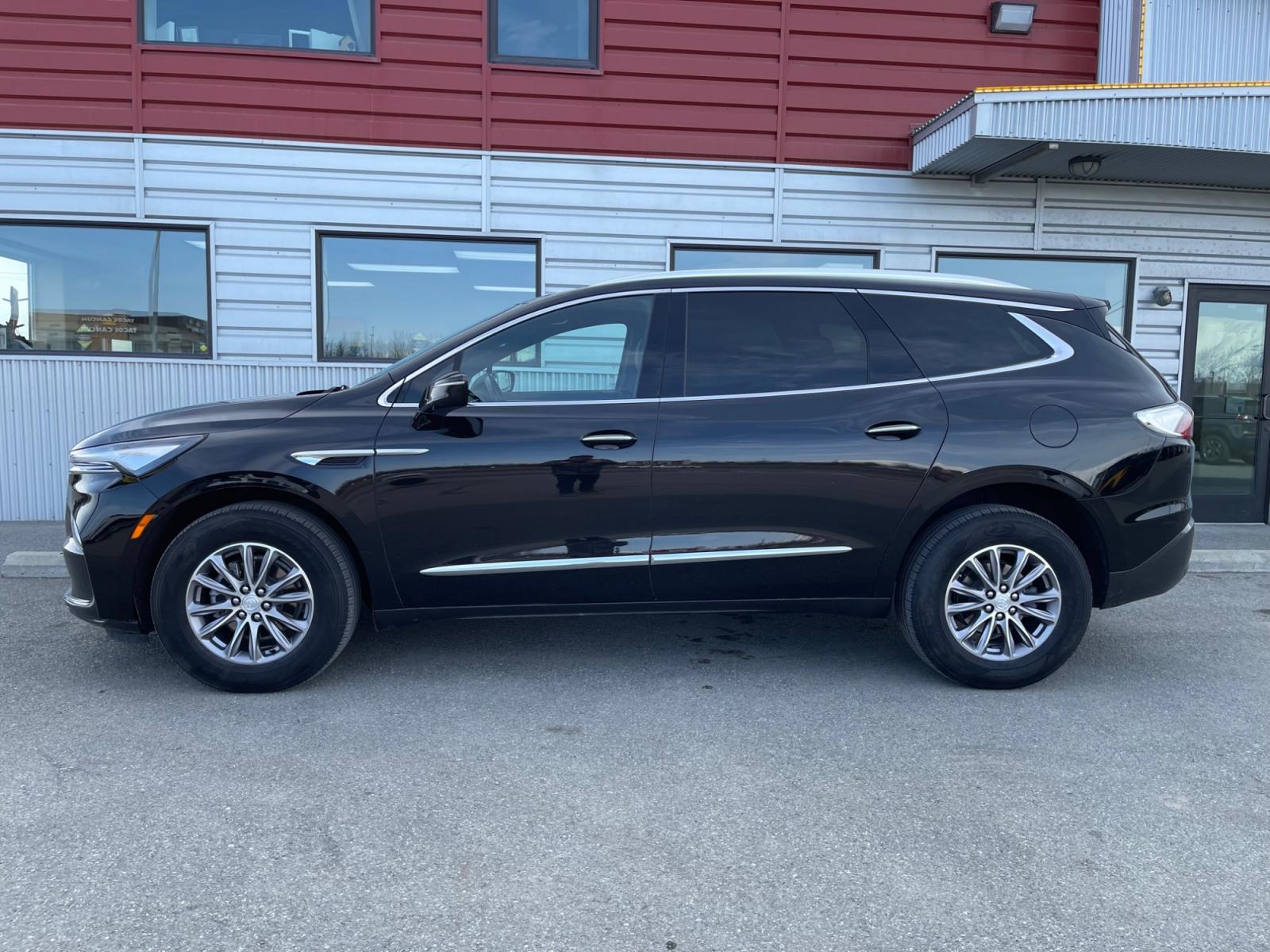 2022 Black /Gray Buick Enclave Premium AWD (5GAEVBKW0NJ) with an 3.6L V6 DOHC 24V engine, 9A transmission, located at 1960 Industrial Drive, Wasilla, 99654, (907) 376-5555, 61.573475, -149.400146 - Photo #2