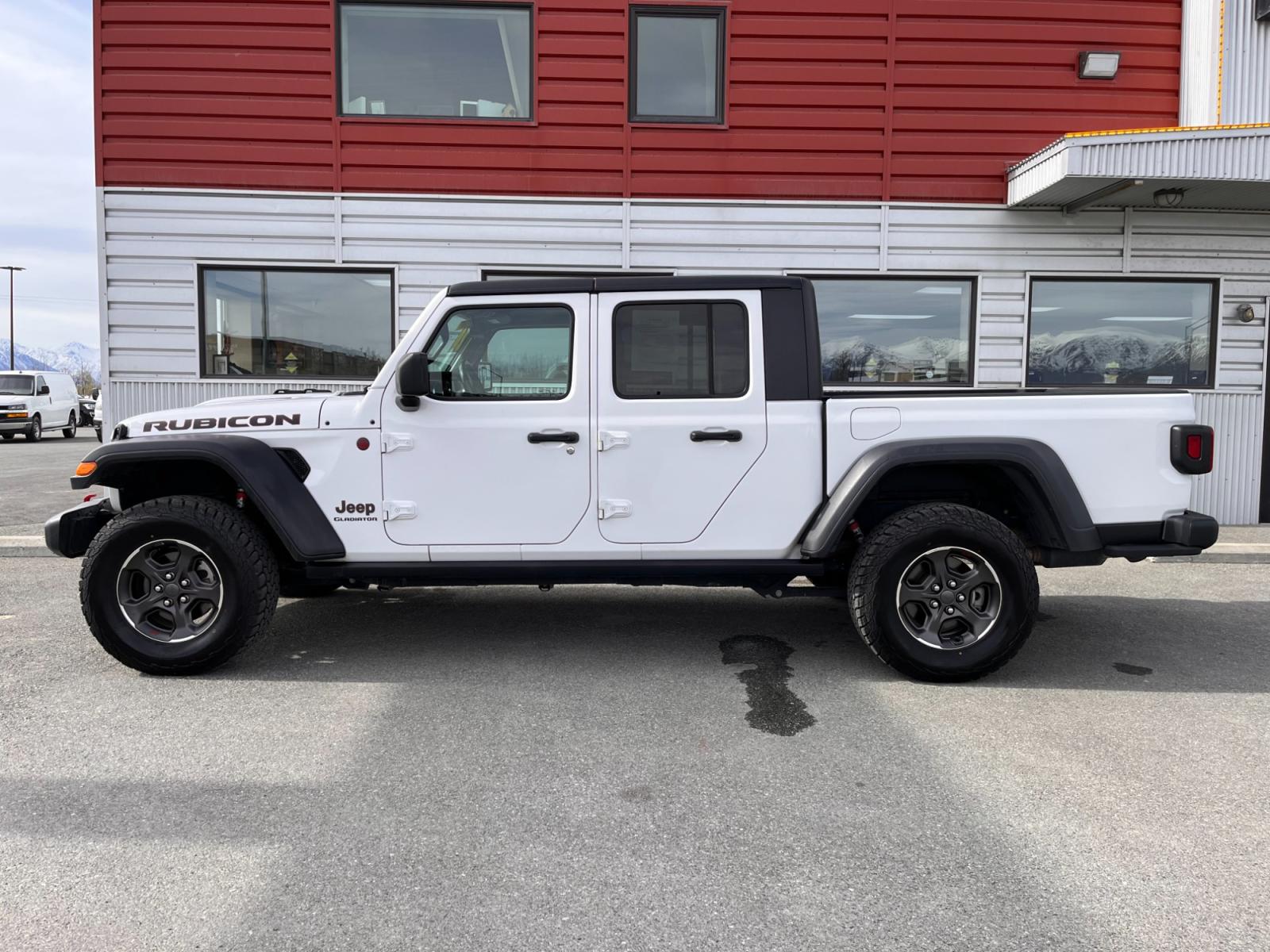 2020 Jeep Gladiator Rubicon (1C6JJTBG0LL) with an 3.6L V6 DOHC 24V engine, 6M transmission, located at 1960 Industrial Drive, Wasilla, 99654, (907) 376-5555, 61.573475, -149.400146 - Photo #2
