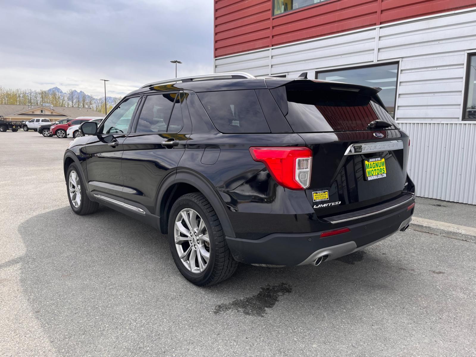 2021 Black Ford Explorer Limited AWD (1FMSK8FH5MG) with an 2.3L L4 DOHC 16V engine, 10A transmission, located at 44152 Sterling Highway, Soldotna, 99669, (907) 262-5555, 60.484917, -151.062408 - Photo #3