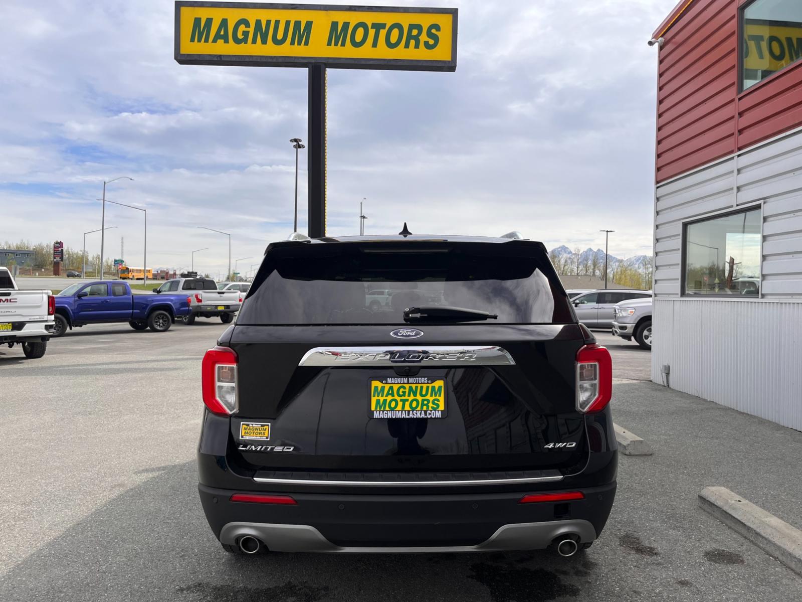 2021 Black Ford Explorer Limited AWD (1FMSK8FH5MG) with an 2.3L L4 DOHC 16V engine, 10A transmission, located at 44152 Sterling Highway, Soldotna, 99669, (907) 262-5555, 60.484917, -151.062408 - Photo #4