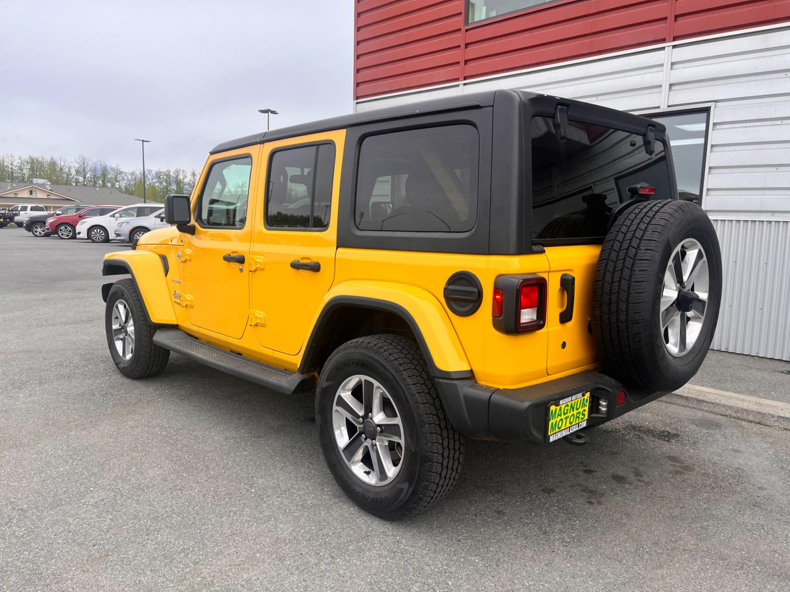 2020 Jeep Wrangler Unlimited Sahara (1C4HJXEN2LW) with an 2.0L L4 DOHC 16V TURBO engine, 6A transmission, located at 44152 Sterling Highway, Soldotna, 99669, (907) 262-5555, 60.484917, -151.062408 - Photo #3