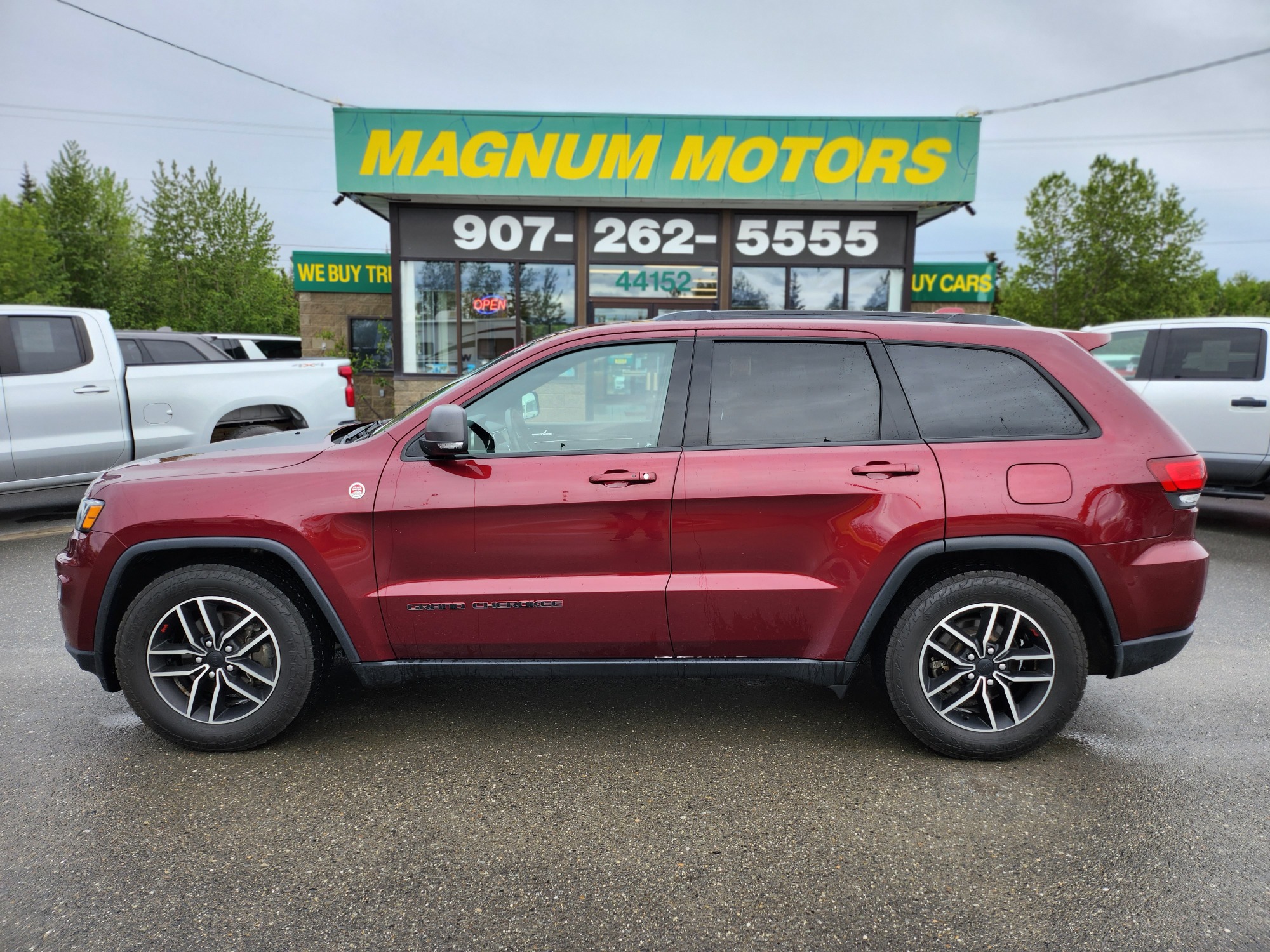 photo of 2019 Jeep Grand Cherokee Trailhawk 4WD