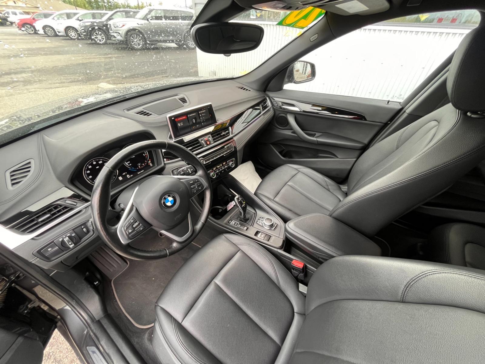 2020 Gray /gray BMW X1 xDrive28i (WBXJG9C05L5) with an 2.0L L4 DOHC 16V engine, 8A transmission, located at 44152 Sterling Highway, Soldotna, 99669, (907) 262-5555, 60.484917, -151.062408 - Photo #6