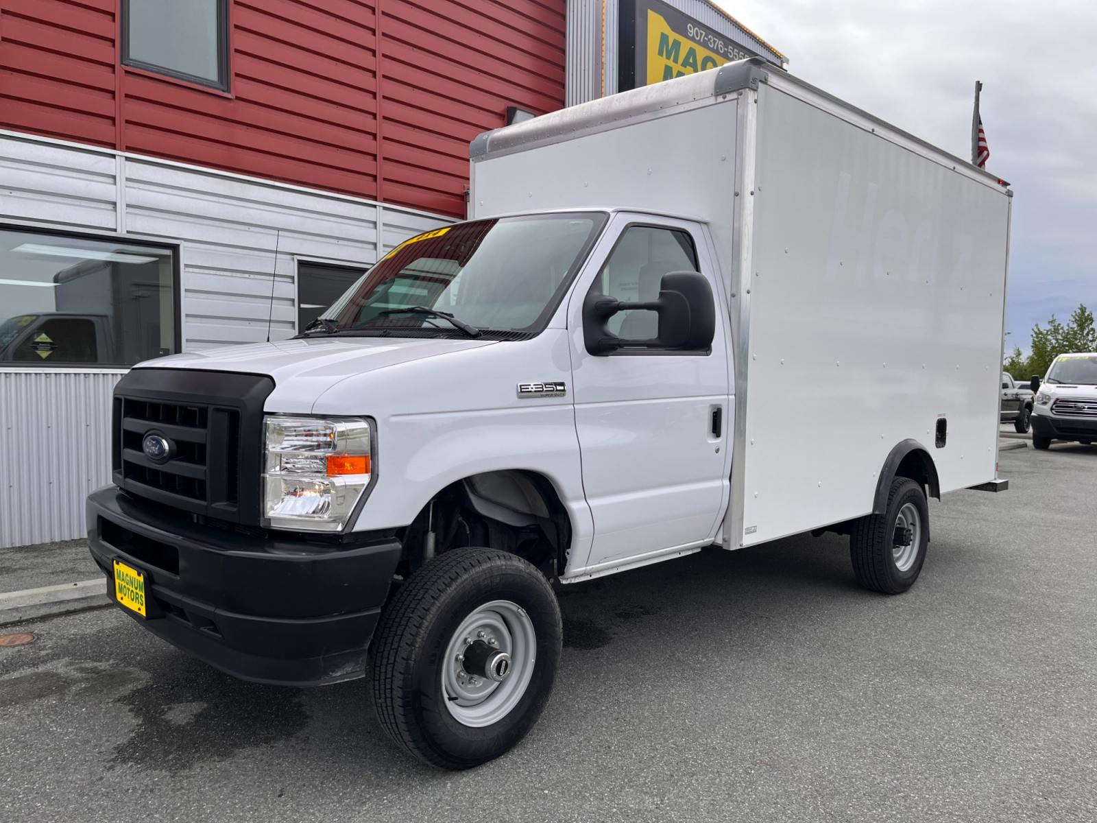 2022 White Ford Econoline E-350 Super Duty (1FDWE3FK9ND) with an 7.3LV8 OHV 16V engine, located at 44152 Sterling Highway, Soldotna, 99669, (907) 262-5555, 60.484917, -151.062408 - Photo #1