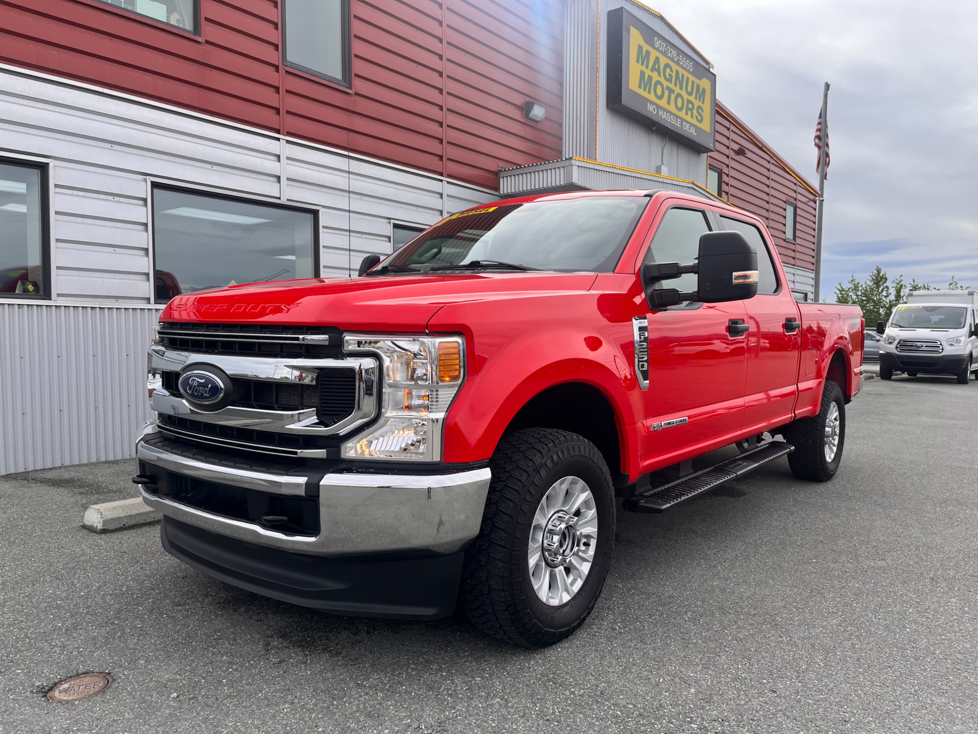 photo of 2021 Ford F-250 SD XLT Crew Cab 4WD