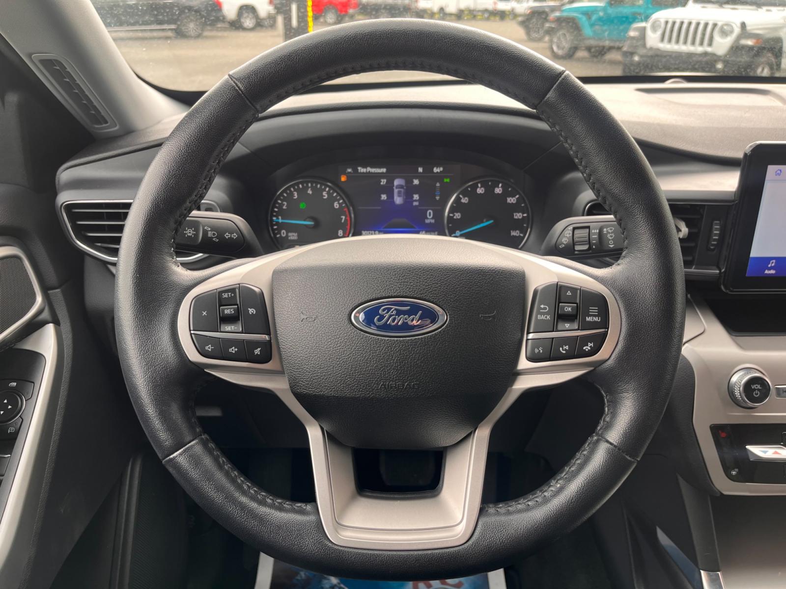 2022 Ford Explorer XLT AWD (1FMSK8DH9NG) with an 2.3L L4 DOHC 16V engine, 10A transmission, located at 44152 Sterling Highway, Soldotna, 99669, (907) 262-5555, 60.484917, -151.062408 - Photo #11