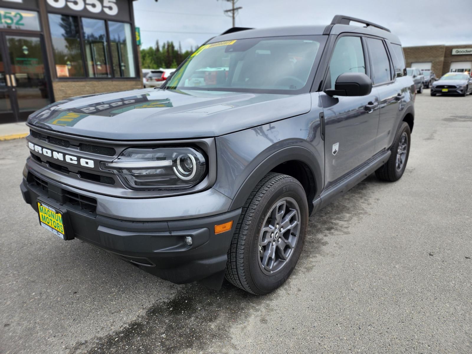 2021 Gray /GRAY Ford Bronco Sport Big Bend (3FMCR9B66MR) with an 1.5L L3 engine, 8A transmission, located at 44152 Sterling Highway, Soldotna, 99669, (907) 262-5555, 60.484917, -151.062408 - Photo #3