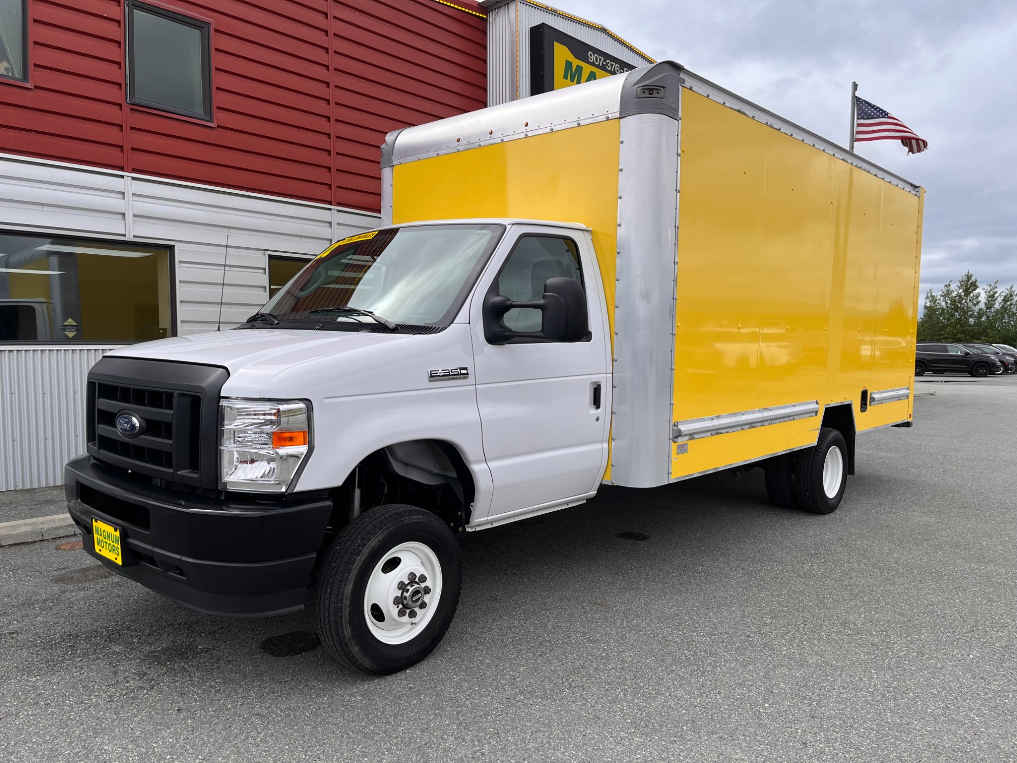 photo of 2022 Ford Econoline E-350 Super Duty 4x4 *UpFit*